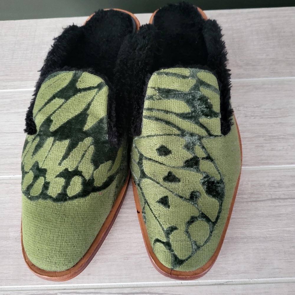 Free People Women Size 9 Butterfly Effect Green Mule Slip On Faux Fur 39 - Picture 2 of 8